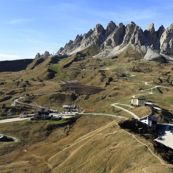 Passo Gardena below the Cirspitzen