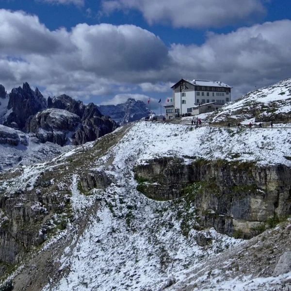 Refuge Auronzo dans les Dolomites